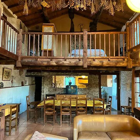 Villa Maison Charmante à Avec Piscine Partagée. Valleraugue