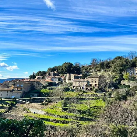 Villa Maison Charmante à Avec Piscine Partagée. Valleraugue