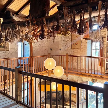 Maison Charmante A Avec Piscine Partagee. *