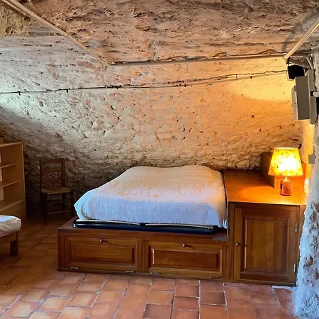 Villa Maison Charmante à Avec Piscine Partagée. Valleraugue