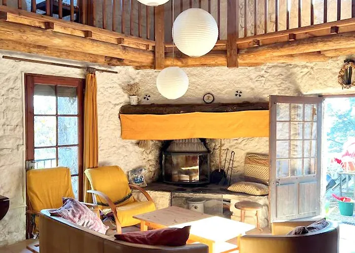 Maison Charmante A Avec Piscine Partagee. Valleraugue