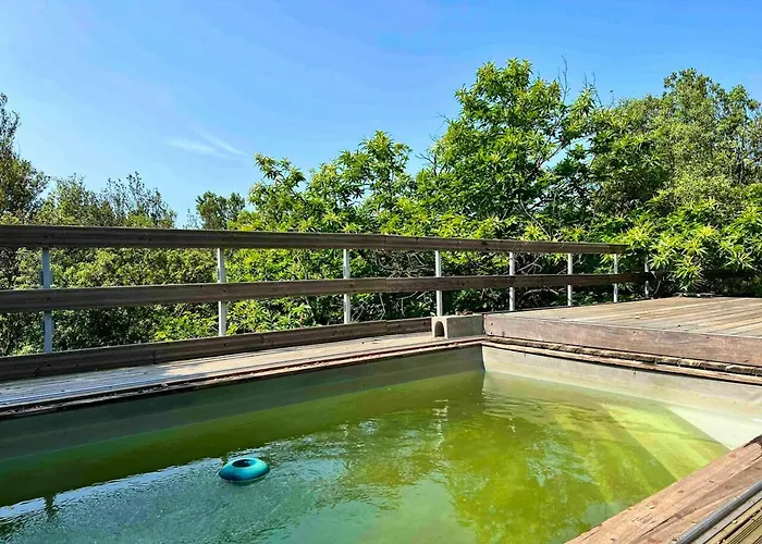 Maison Charmante A Avec Piscine Partagee. *